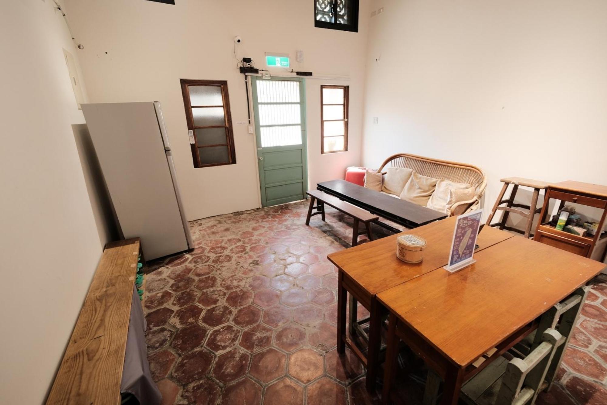 Small Eye Backpacker Lukang Exterior foto